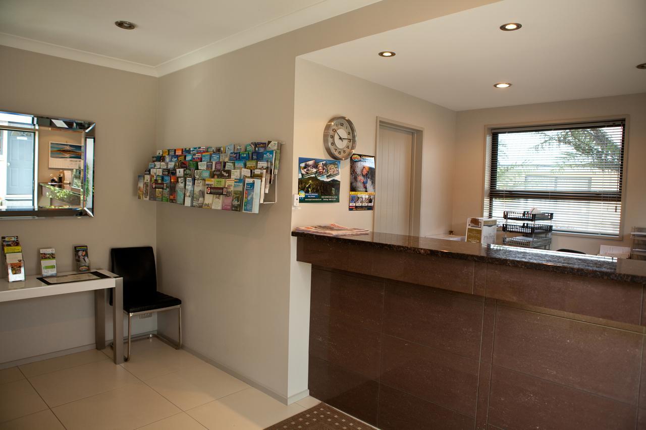 Grove Park Motor Lodge Μπλένχαϊμ Εξωτερικό φωτογραφία