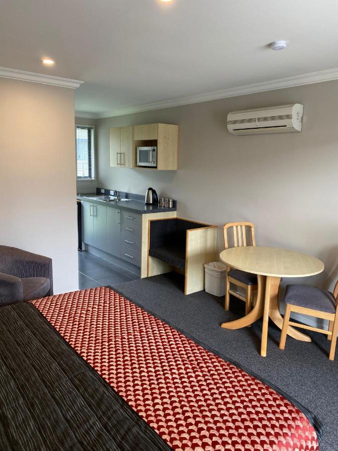 Grove Park Motor Lodge Μπλένχαϊμ Εξωτερικό φωτογραφία