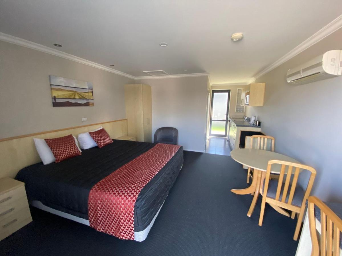 Grove Park Motor Lodge Μπλένχαϊμ Εξωτερικό φωτογραφία