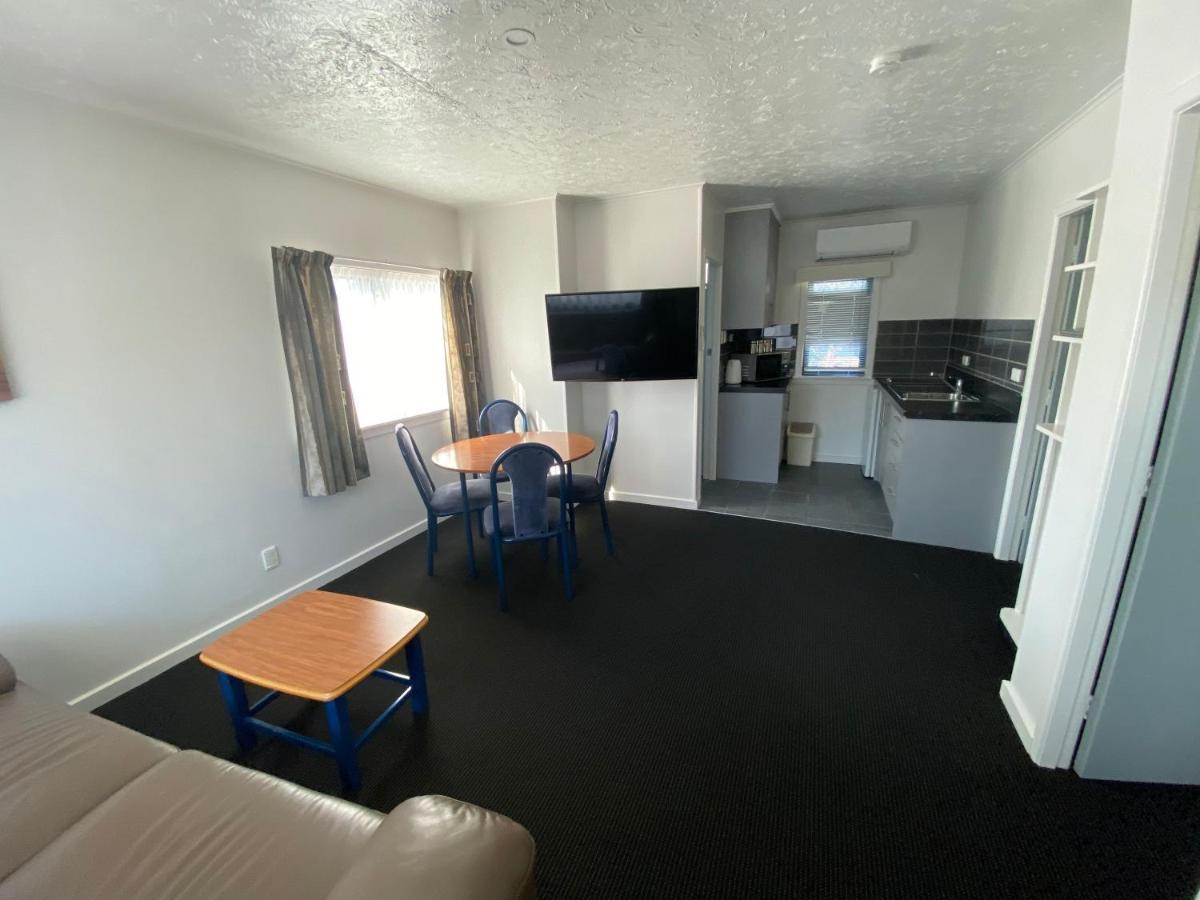 Grove Park Motor Lodge Μπλένχαϊμ Εξωτερικό φωτογραφία