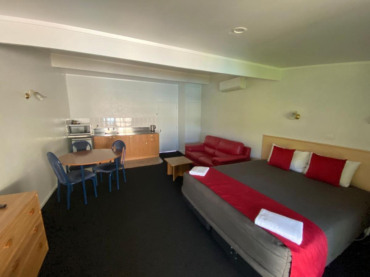 Grove Park Motor Lodge Μπλένχαϊμ Εξωτερικό φωτογραφία